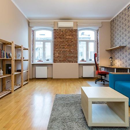 לבוב Light And Spacious Apartment On Gazova Str מראה חיצוני תמונה