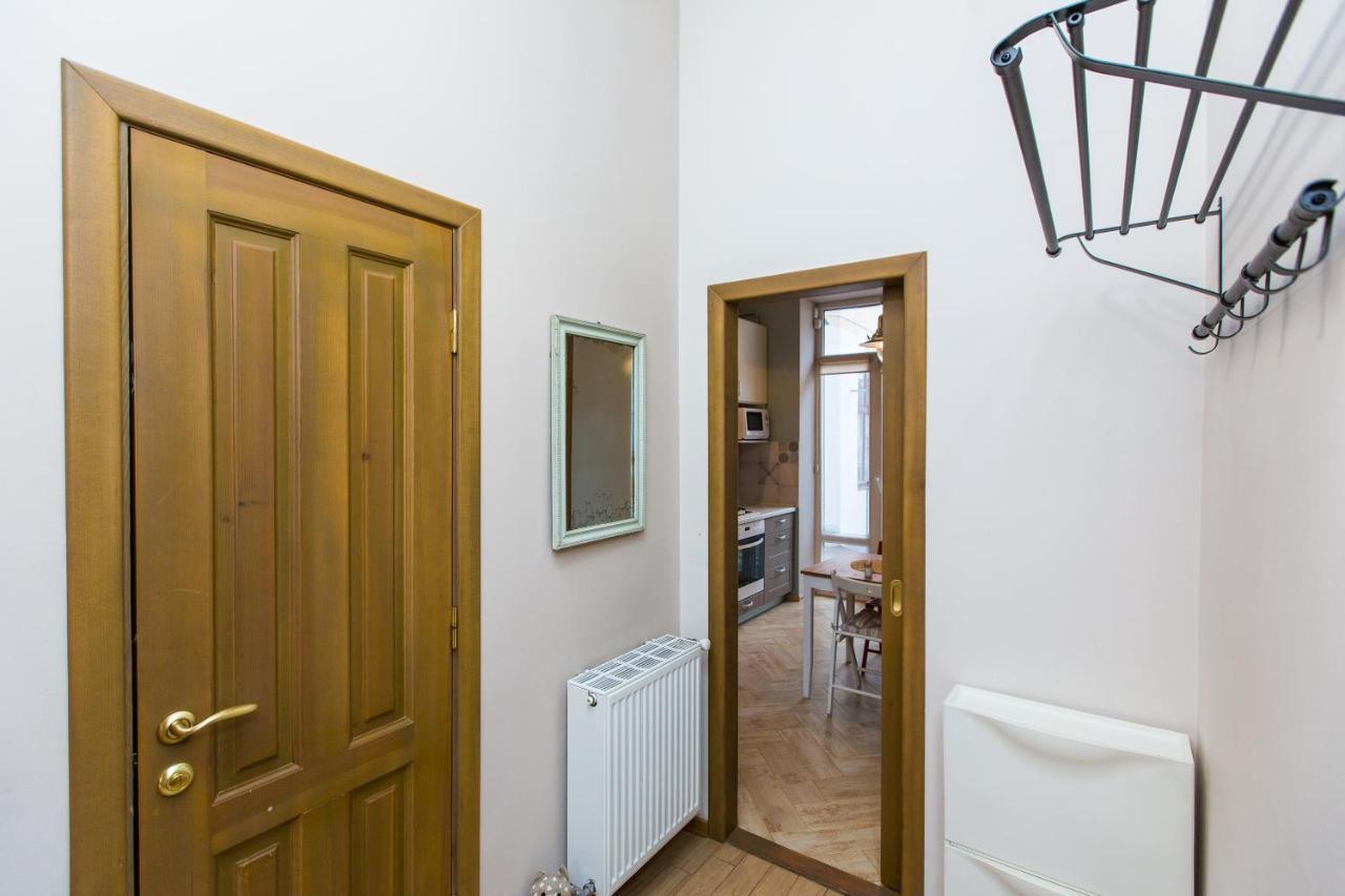 לבוב Light And Spacious Apartment On Gazova Str מראה חיצוני תמונה