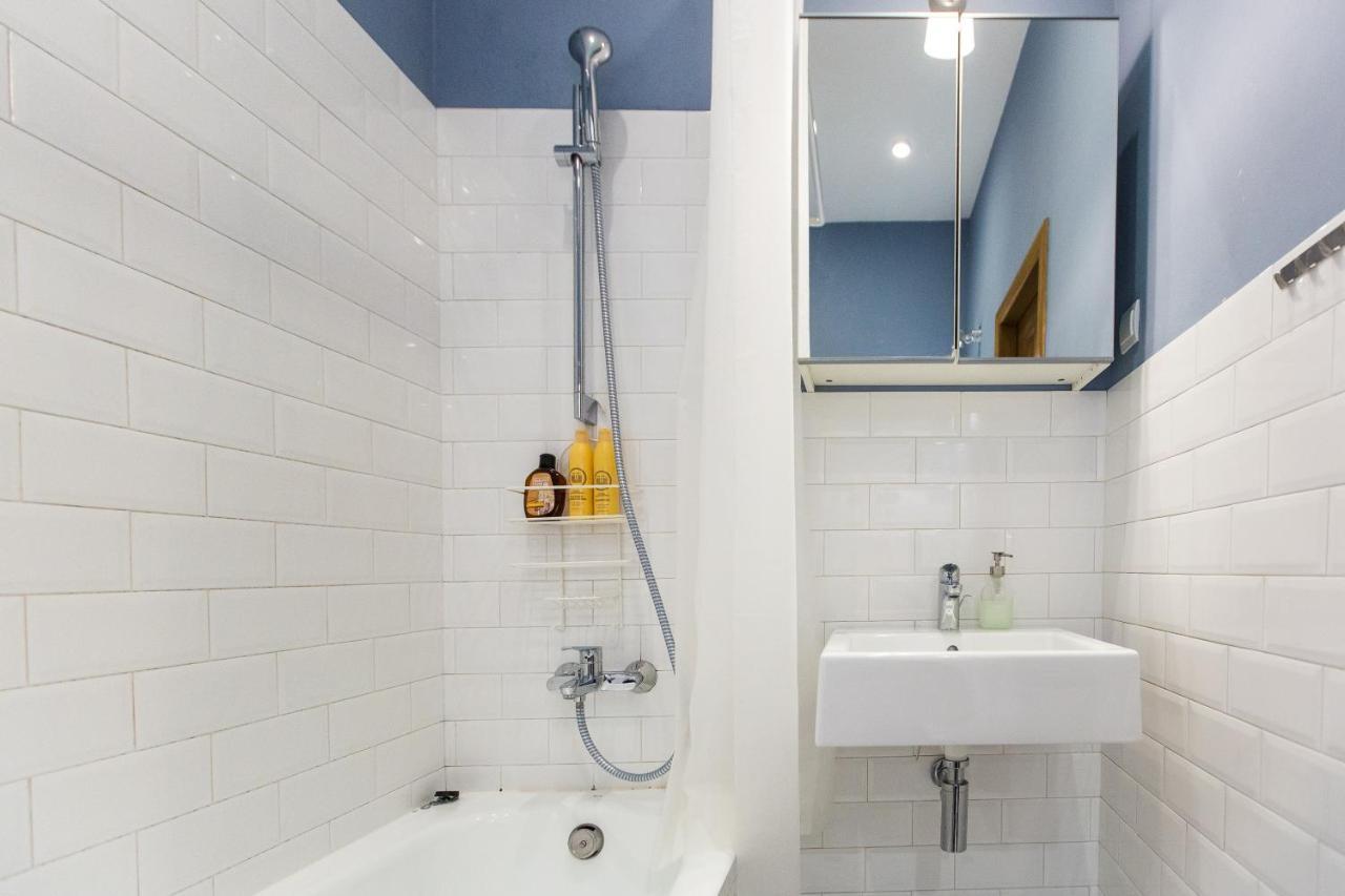לבוב Light And Spacious Apartment On Gazova Str מראה חיצוני תמונה