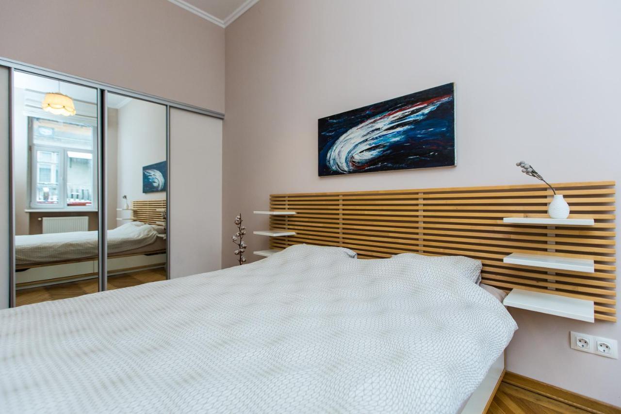 לבוב Light And Spacious Apartment On Gazova Str מראה חיצוני תמונה